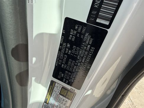 New 2026 Kia Carnival SX image 39