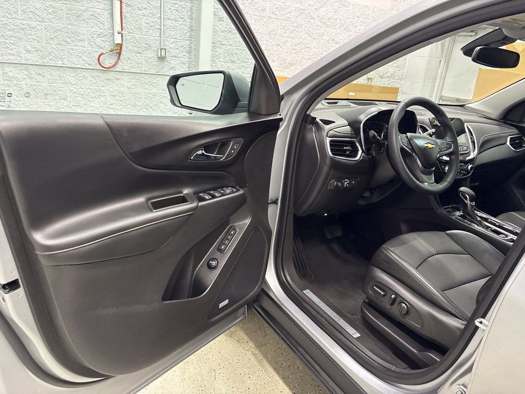 Certified 2024 Chevrolet Equinox Premier AWD/4WD image 12