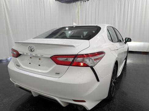 Used 2020 Toyota Camry SE image 7