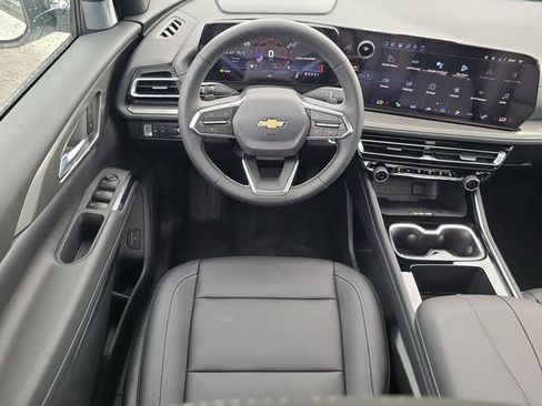New 2026 Chevrolet Traverse LT image 15