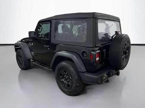 Used 2018 Jeep Wrangler Sport AWD/4WD image 7