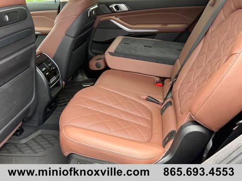Used 2023 BMW X7 xDrive40i w/ Premium Package AWD/4WD image 18
