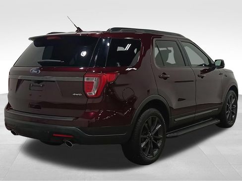 Certified 2019 Ford Explorer XLT w/ Equipment Group 202A AWD/4WD image 3