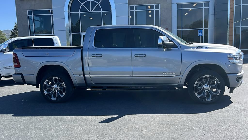 Used 2024 RAM 1500 Limited AWD/4WD image 2