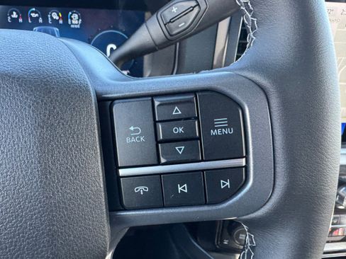 New 2026 Ford F250 Lariat w/ Black Appearance Package image 40