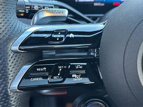 Used 2024 Mercedes-Benz GLC 43 AMG 4MATIC image 30