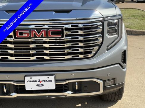 Used 2024 GMC Sierra 1500 Denali w/ Denali Reserve Package AWD/4WD image 10