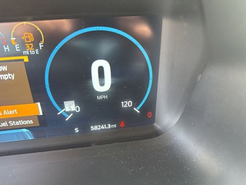 Used 2023 Ford F150 Limited image 22