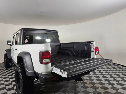 New 2026 Jeep Gladiator Sport image 15