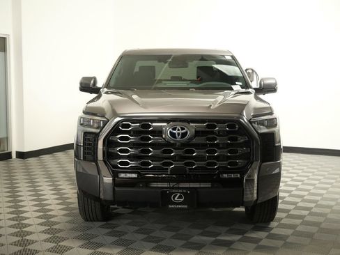 Used 2024 Toyota Tundra Platinum AWD/4WD image 2