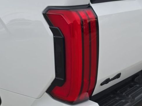 Used 2026 Toyota Tundra SR5 AWD/4WD image 34