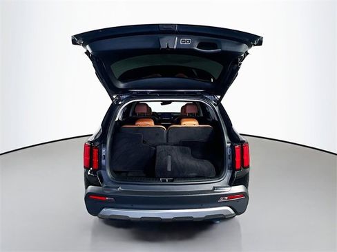 Used 2022 Kia Sorento SX Prestige w/ Rust Color Package image 28