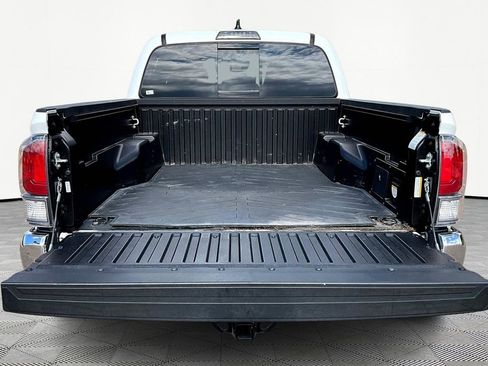 Used 2023 Toyota Tacoma TRD Off-Road image 30