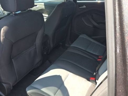 Used 2016 Ford Escape SE FWD image 10