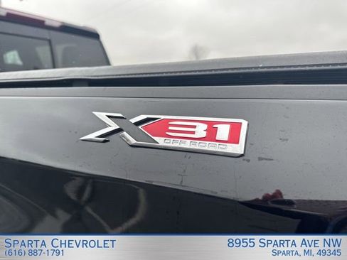 Used 2023 GMC Sierra 1500 SLT w/ SLT Premium Package image 36