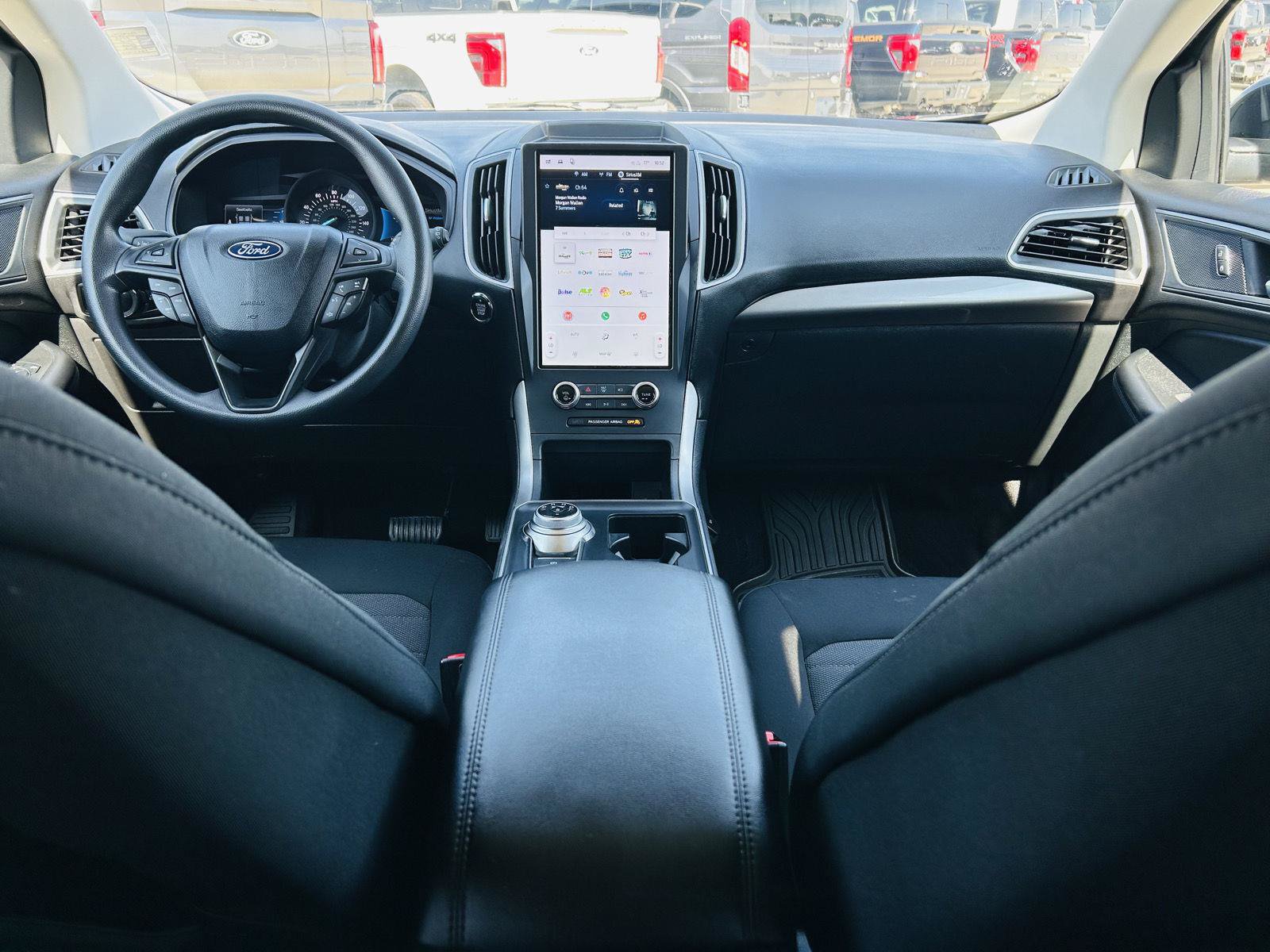 Used 2024 Ford Edge SE w/ Black Appearance Package AWD/4WD image 19