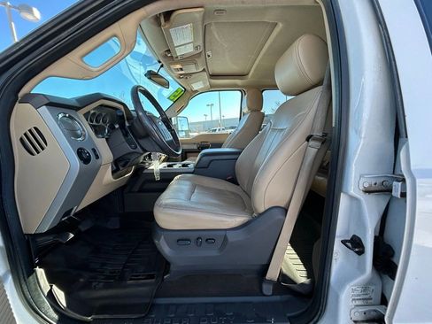 Used 2015 Ford F250 Lariat w/ Lariat Ultimate Package image 13