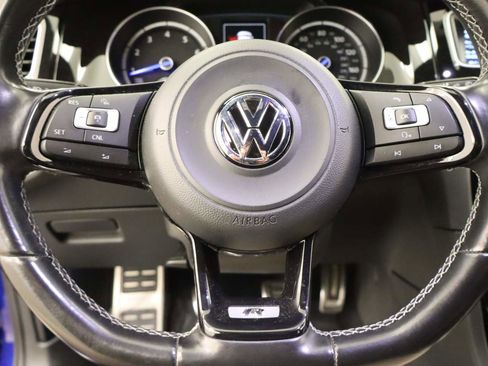Used 2017 Volkswagen Golf R 4-Door image 13