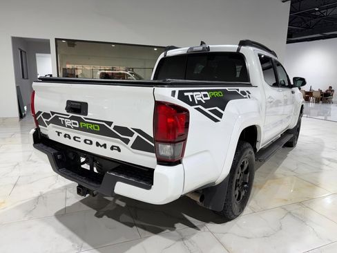 Used 2019 Toyota Tacoma SR5 image 6