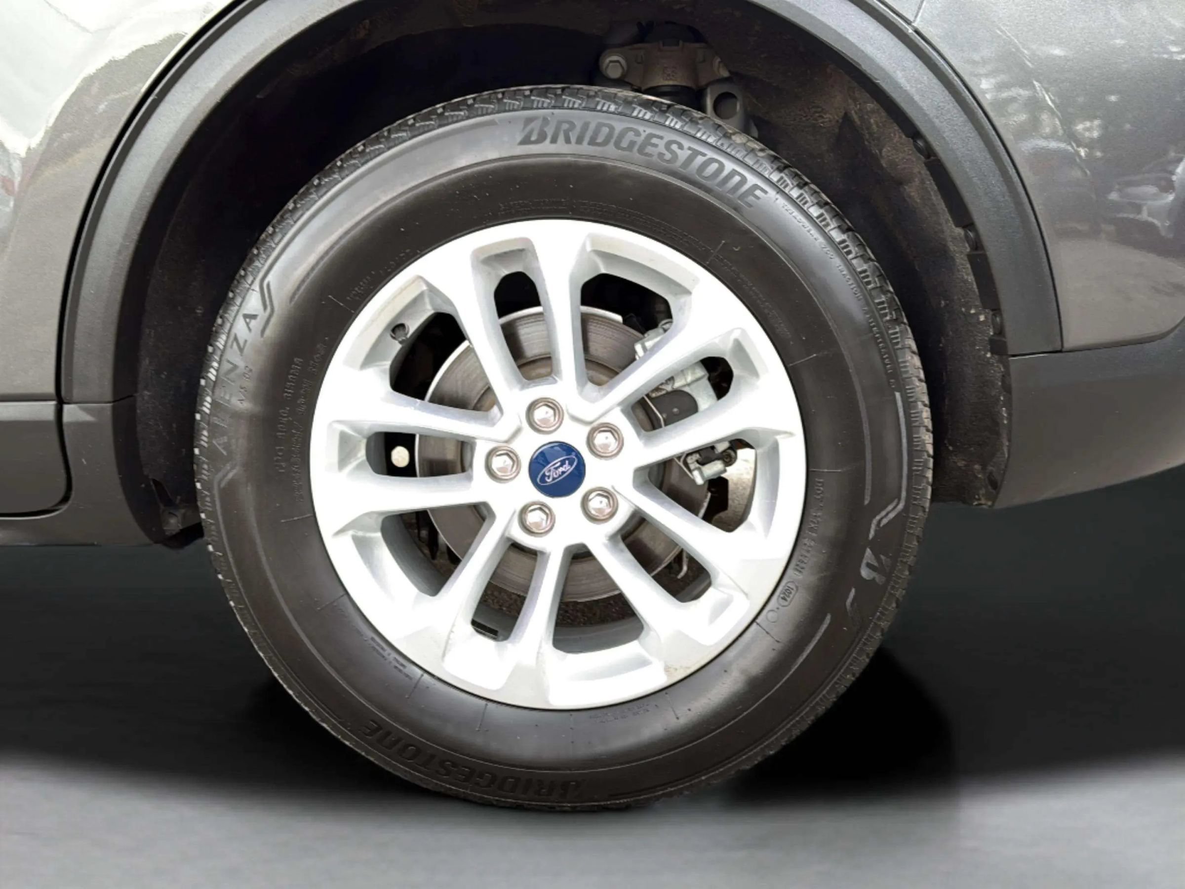 Used 2020 Ford Escape SE FWD image 35