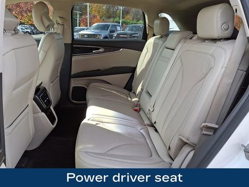 Used 2019 Lincoln Nautilus Reserve image 13