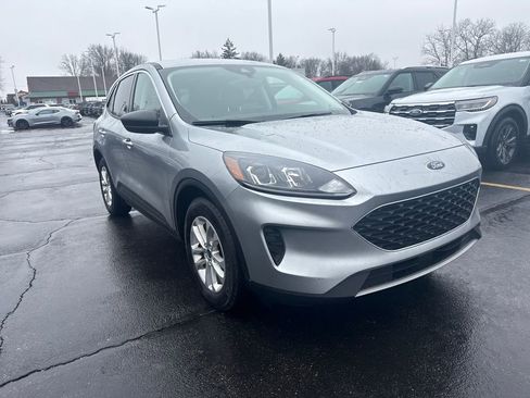 Used 2022 Ford Escape SE w/ Convenience Package image 4