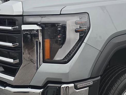 Certified 2024 GMC Sierra 2500 SLE w/ SLE Value Package; AWD/4WD image 33