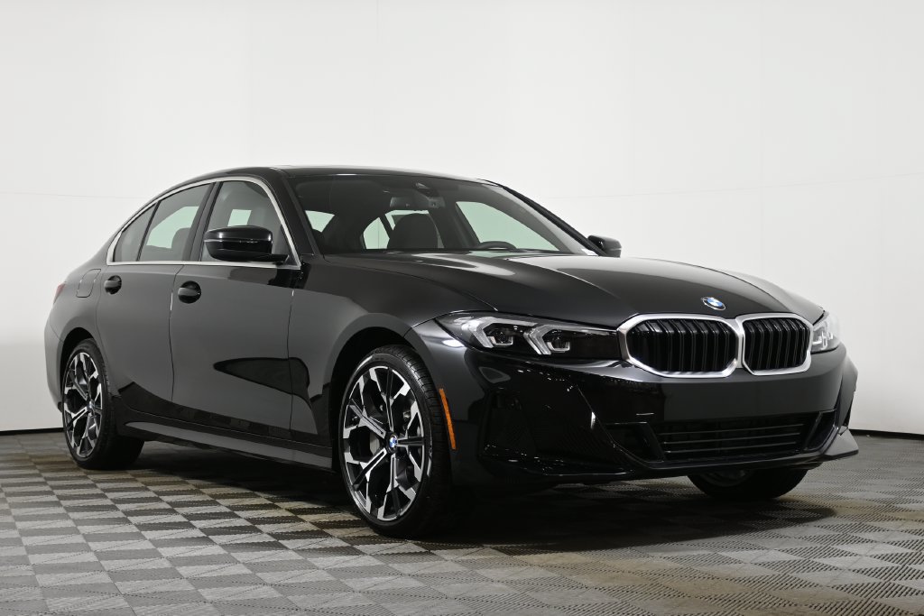 Used 2026 BMW 330i xDrive Sedan w/ Premium Package AWD/4WD image 9