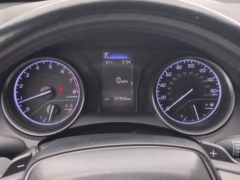 Used 2023 Toyota Camry SE image 28