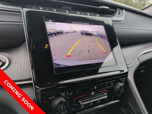 Certified 2024 Jeep Grand Cherokee L Laredo image 27