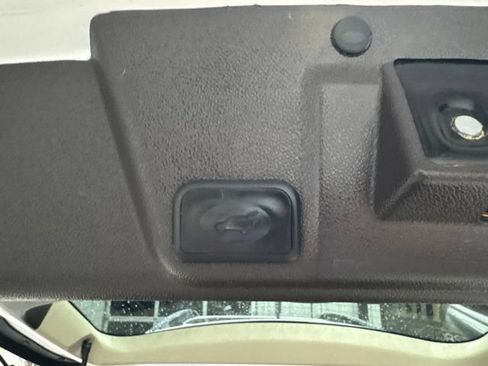Used 2017 Buick Enclave Leather FWD image 23