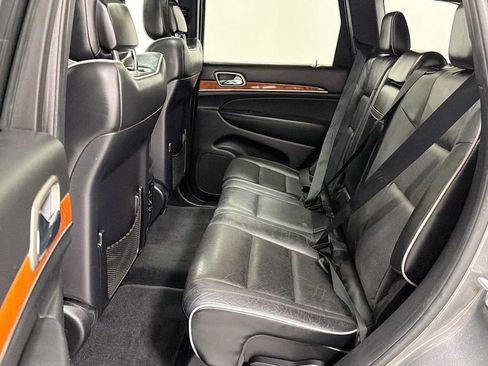 Used 2013 Jeep Grand Cherokee Overland w/ Advance Technology Group AWD/4WD image 25