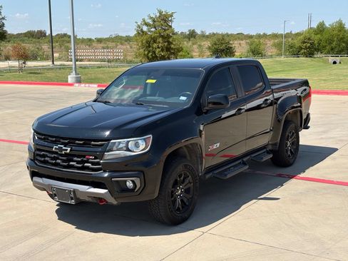 Used 2021 Chevrolet Colorado Z71 w/ Z71 Midnight Edition AWD/4WD image 13