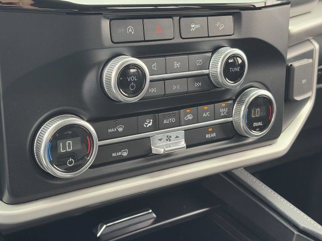 Used 2024 Ford Expedition Max XL AWD/4WD image 30