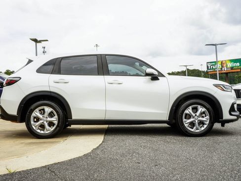 Used 2024 Honda HR-V LX image 6