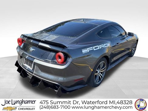 Used 2016 Ford Mustang Premium RWD image 3