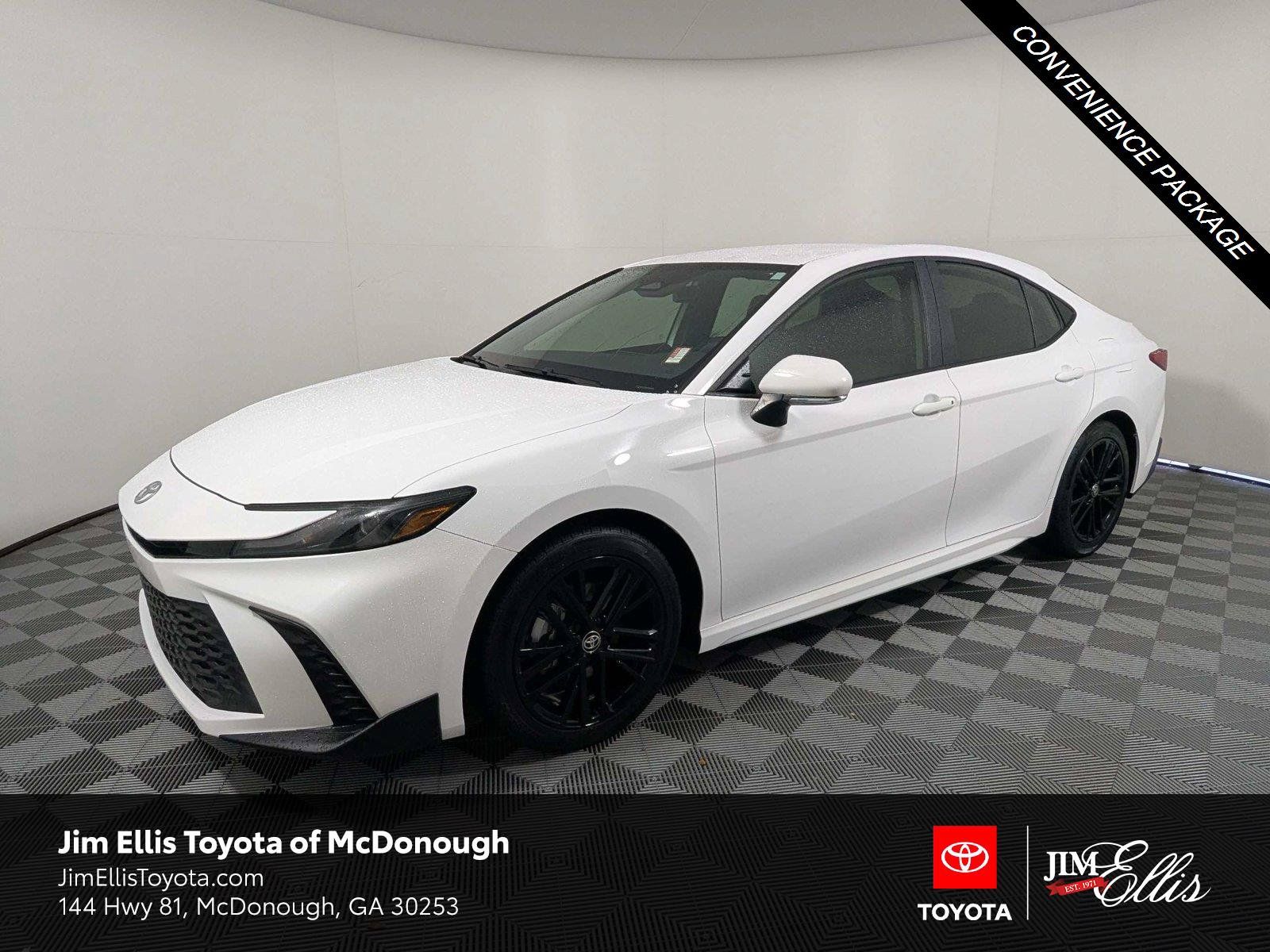 Used 2026 Toyota Camry SE w/ Convenience Package FWD image 1