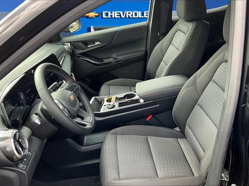 New 2026 Chevrolet Equinox LT w/ LPO, Floor Liner Package FWD image 24