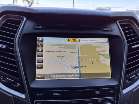 Used 2017 Hyundai Santa Fe Sport FWD image 23