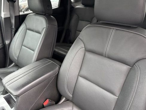 Used 2024 Chevrolet Blazer LT image 12