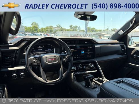Used 2022 GMC Sierra 1500 AT4 w/ AT4 Premium Package AWD/4WD image 13