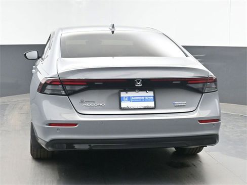 Used 2025 Honda Accord Touring image 9
