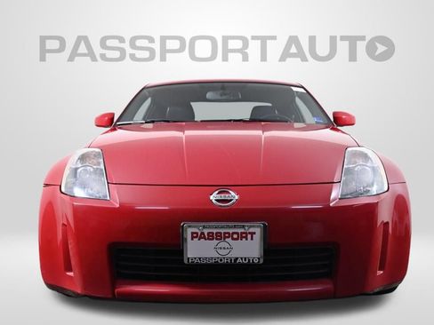 Used 2005 Nissan 350Z Touring w/ (N93) Cargo Convenience Pkg RWD image 2