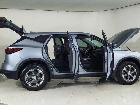 Used 2024 Chevrolet Blazer LT image 12