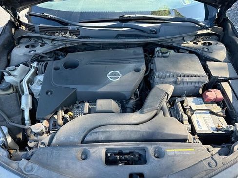 Used 2015 Nissan Altima 2.5 SL FWD image 28