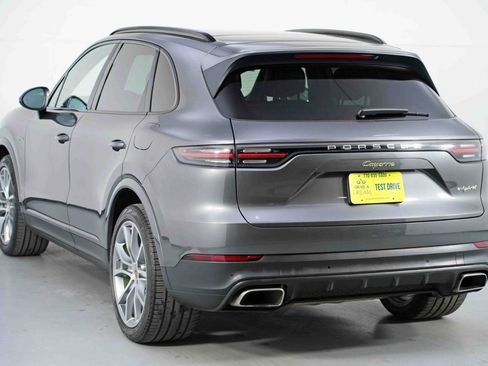 Used 2019 Porsche Cayenne E-Hybrid image 50