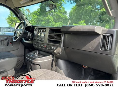 Used 2019 GMC Savana 2500 w/ Chrome Appearance Package RWD image 16