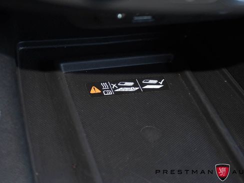 Used 2023 Chevrolet Traverse RS FWD image 41