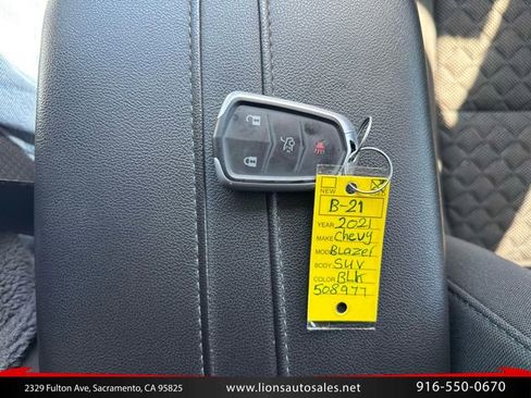 Used 2021 Chevrolet Blazer L FWD image 17