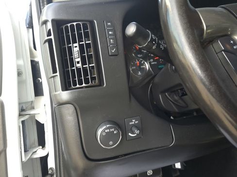 Used 2019 Chevrolet Express 3500 w/ Power Convenience Package image 21